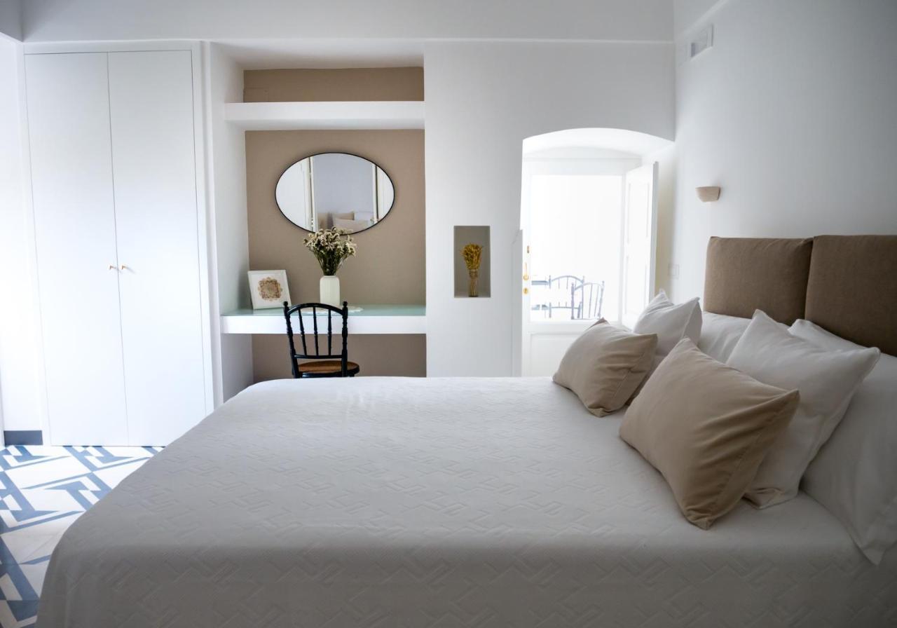 Villa Aurelia Suites And Apartments Locorotondo Exterior photo